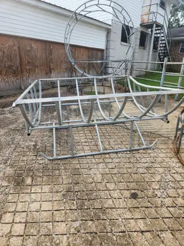 2 cradle style hay feeders