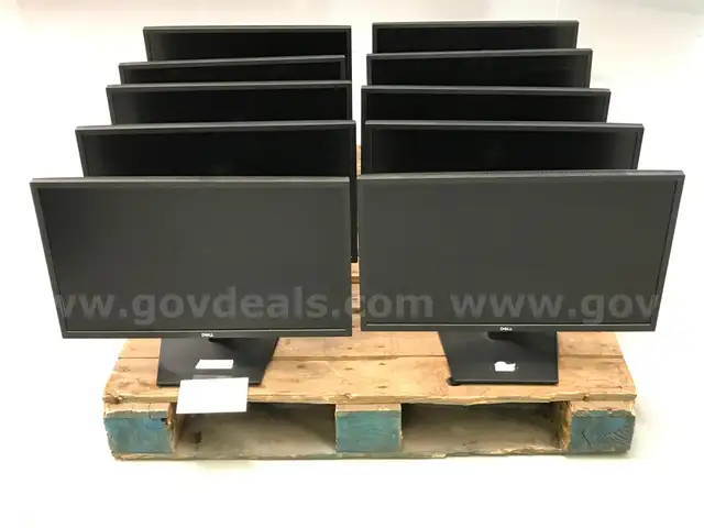 10 Dell Monitors **Working, No Power Cords