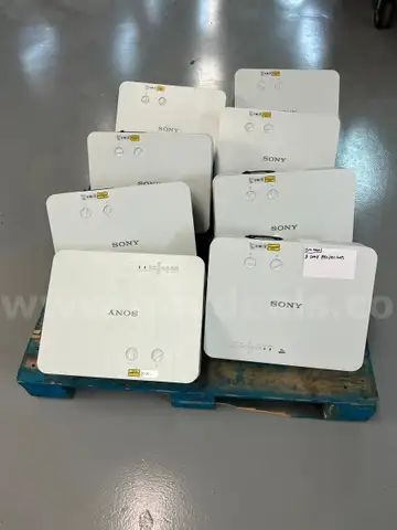 8 Sony Projectors