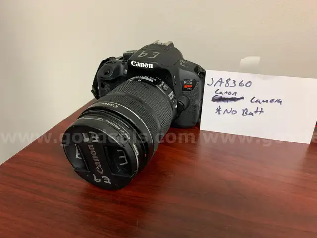 Canon Rebel T5i Camera **NO Battery