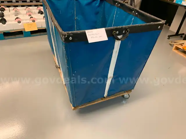 laundry cart DAMAGED