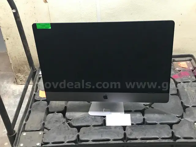 27&#x22; iMac Computer