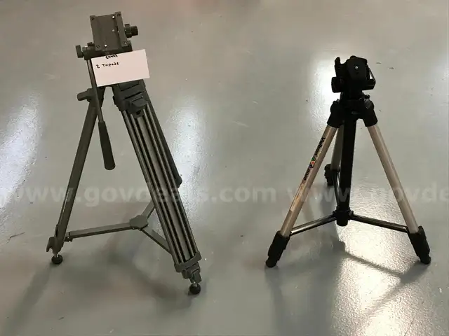2 Tripods