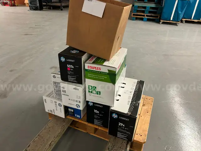 Small Pallet of assorted Toner Catridges