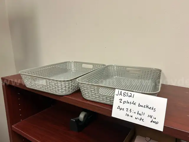2 Plastic Storage baskets