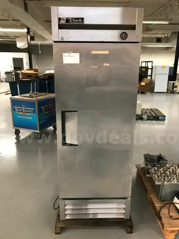 True Refrigerator **No Shelves