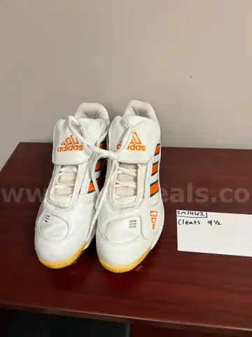 Adidas Cleats Size 9 1/2