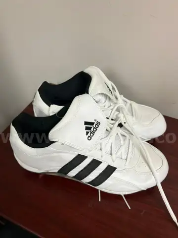 Adidas Cleats Size 9 1/2