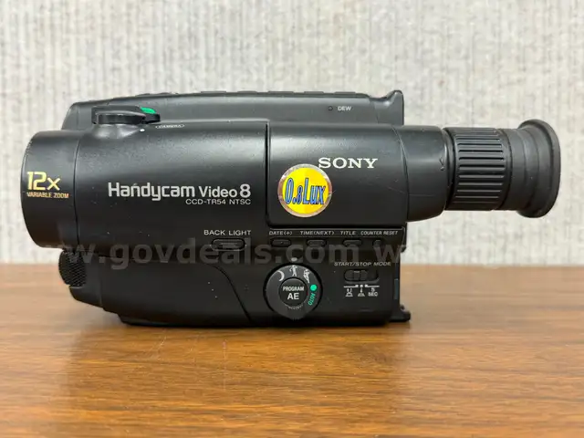 Sony Handycam Video 8 Video camera Model CCD-TR54 NTSC. No battery or power supply
