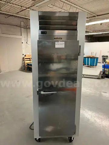 Travlsen Commercial Refrigerator