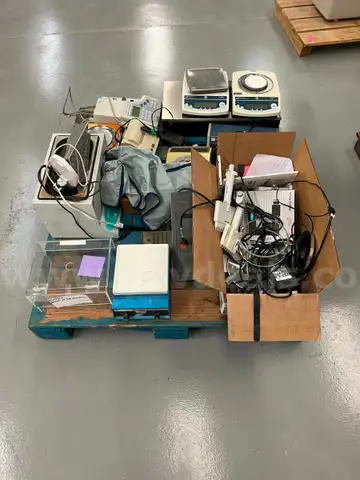 Pallet Assorted Lab equipment