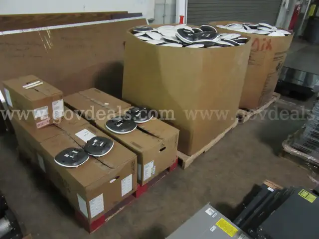 Lot of Aruba Wireless Access Points