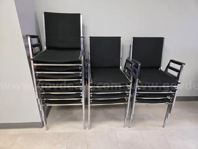 Lot 1 - 14 Office Chairs