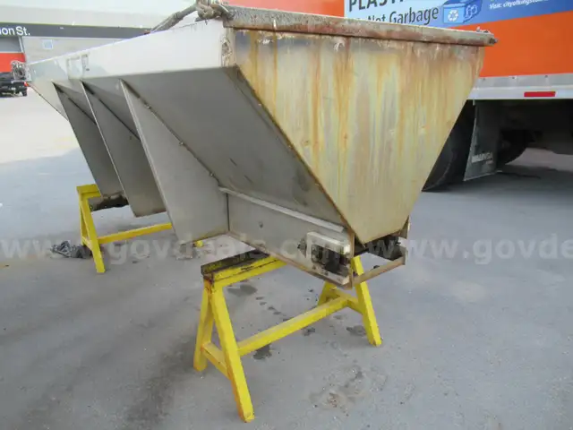 Slide in Spreader