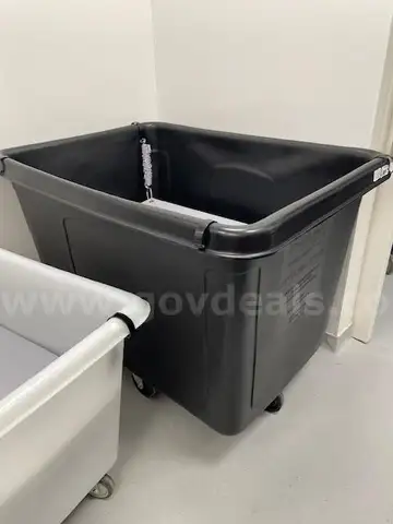 Six (6) Rubbermaid(R) Cube Trucks - 16 Bushel with Hinged Lids