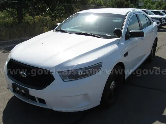 2016 Ford Taurus Police Interceptor  V04928  U3114