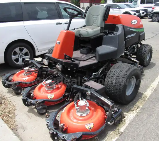 2006 Jacobsen AR5 Mower *CONDITION UNKNOWN*  V04147  U3120