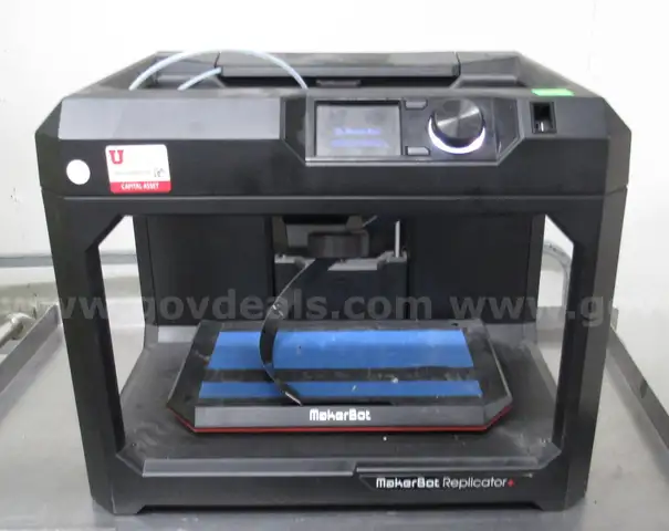 MakerBot Replicator + 3-D Printer *CONDITION UNKNOWN*  U3121
