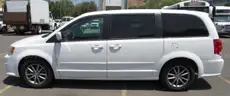 2017 Dodge Grand Caravan SE Plus Mini Van  V05096  U3143