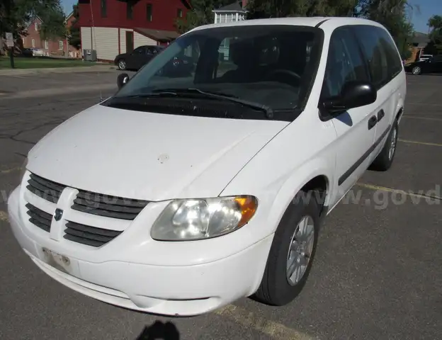 2006 Dodge Grand Caravan SE  Sports Van  V01800  U3151