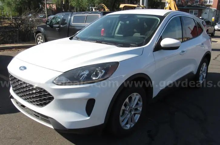 2021 Ford Escape Hybrid SE  AWD  V06495  U3160