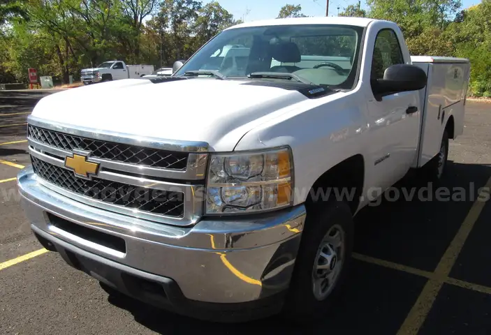 2013 Chevrolet Silverado 2500HD with Utility Bed  V04484  U3179