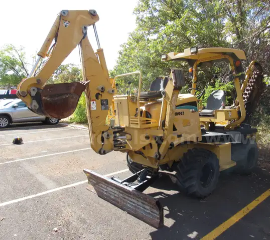 2005 Vermeer RT650 Trencher/Backhoe  V04137  U3182