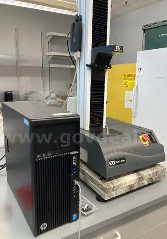 Instron Model 3342 Pull Tester with Accessories   U3183
