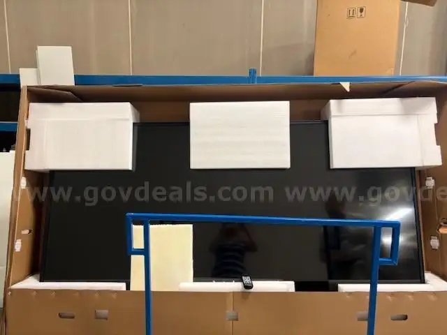 98&#x22; Planar LED Display