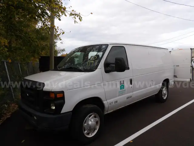 2013 Ford Econoline E150 (Low Miles)