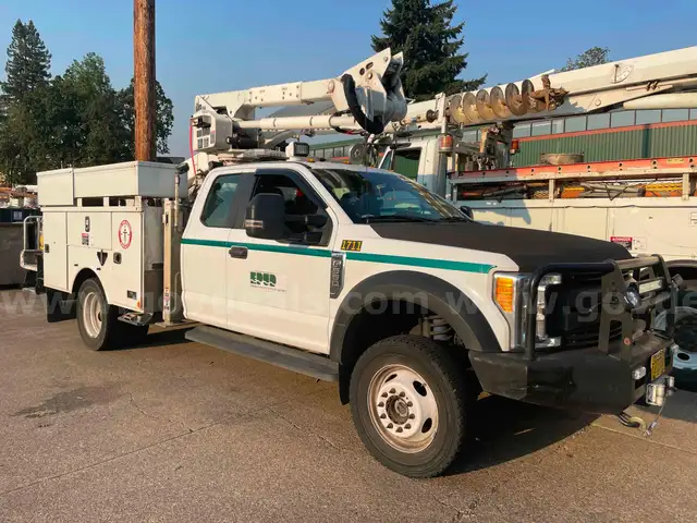 2017 Ford/Altec Bucket Truck