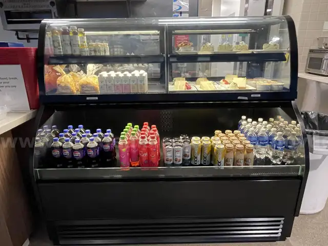 Harmony HMBC5 63&#x22; Merchandiser Case
