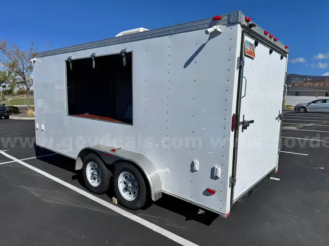 2012 Haulmark 16' x 7' Tandem-Axle Enclosed Trailer