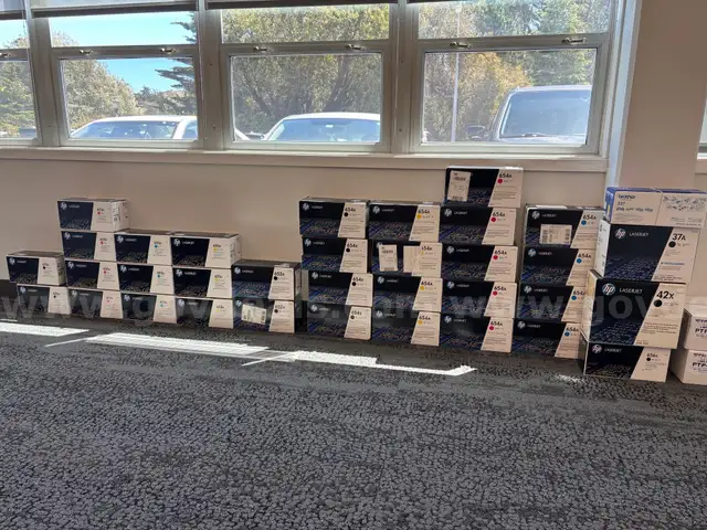 (32) Assorted LaserJet Toner Cartridges &#x2013; HP &#x26; Brother