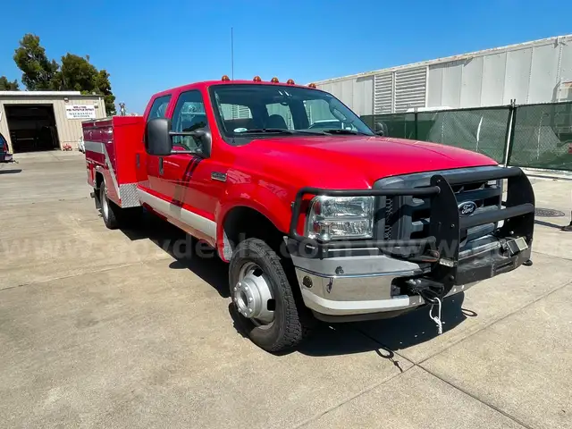 2006 Ford F-350 SD  *** LOW MILES ***