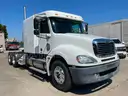 2004 Freightliner Columbia 120  *** LOW MILES ***