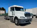 2004 Freightliner Columbia 120         *** LOW MILES 38,589 ***