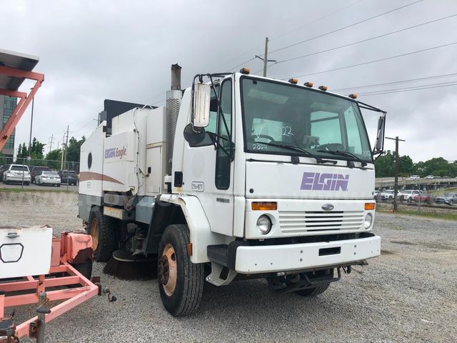 2004 Sterling SC8000 | GovDeals