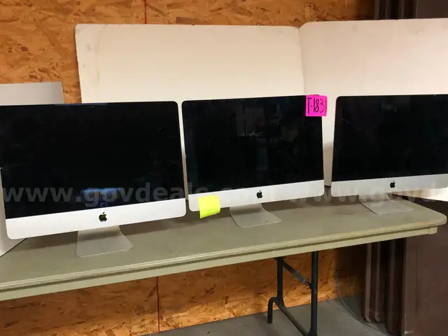 Apple iMac 21.5&#x22; Bundle (3 pcs)
