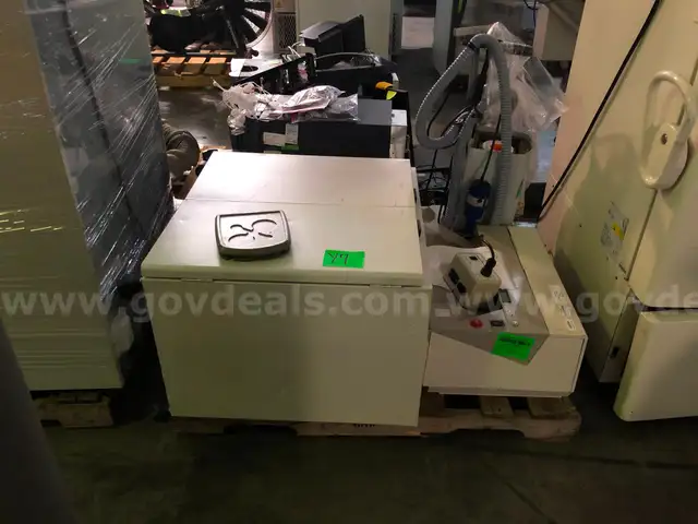 Medical Office Equipment (2 pcs)