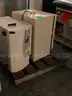 Lab Equipment (2 pcs)