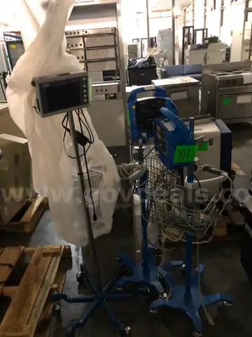 Rolling Medical Equipment (3 pcs)