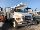 2011 Ford F-750 WITH VERSALIFT ATTACHED