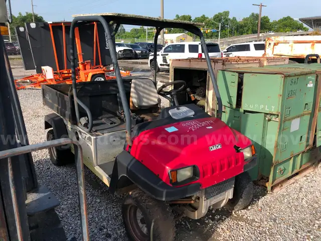 CLUB CAR MOTORIZED CART