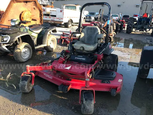 ZERO TURN MOWER