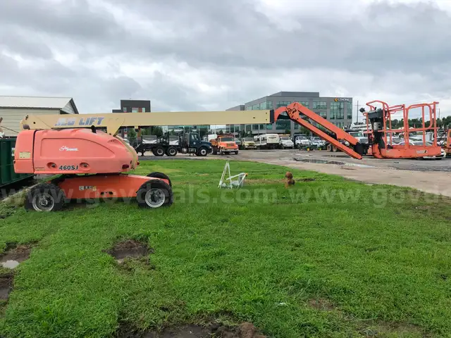 JLG INDUSTRIAL LIFT