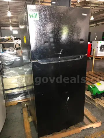 Refrigerator