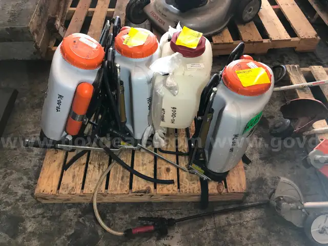 Landscaping Sprayer (4pcs)
