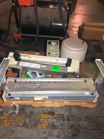Lab Equipment (4pcs)