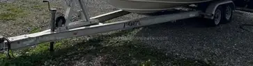 2007 Boston Whaler Boat 19&#x27; 8&#x22; w/Trailer